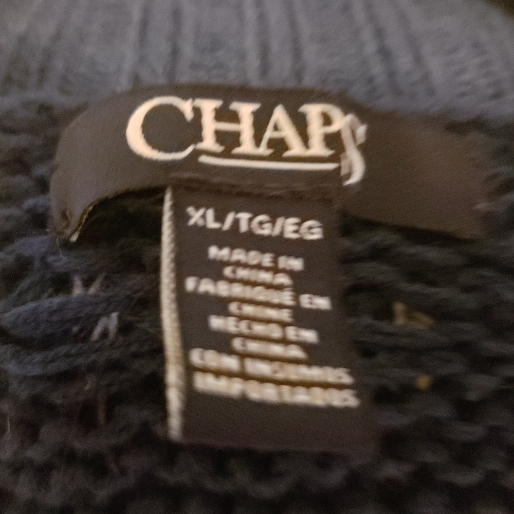 Sweater - Picture 3 of 3